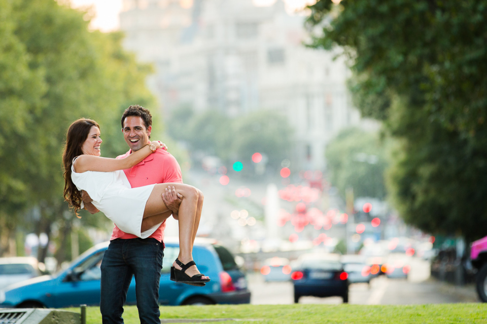 preboda_madrid_retiro_mercado_san_miguel_plaza_mayor_pareja_sesion_puerta_alcala-060
