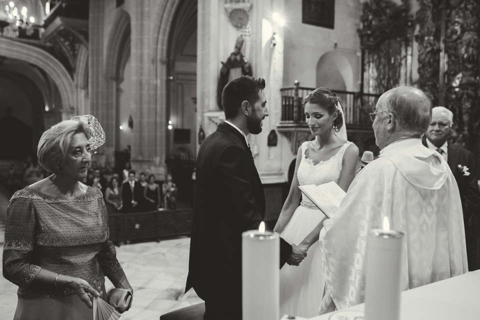 boda_iglesia_santo_domingo_torre_del_rey_borraja-075